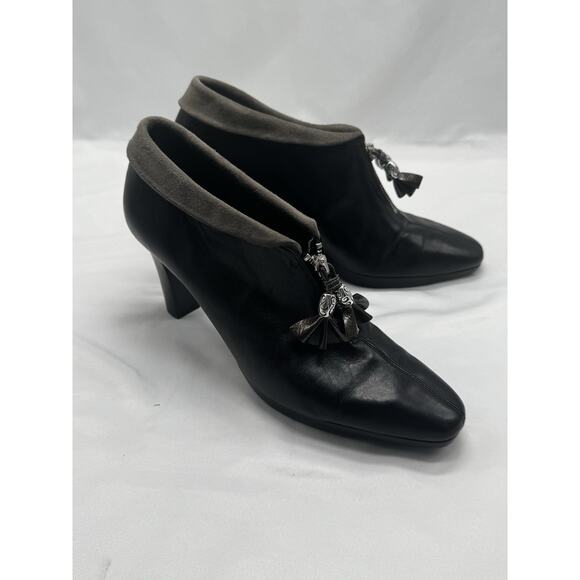 BRIGHTON Stacey Heeled Ankle Booties Zip Front Tassel Almond Toe Sz 8.5N Office - Picture 2 of 9